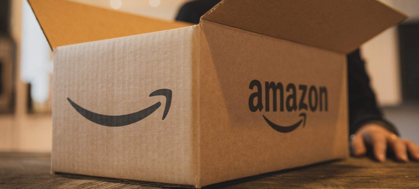Amazon Staples returns shipping Ontario Canada