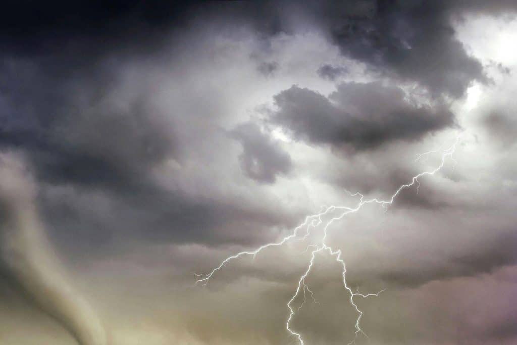 thunderstorm, lightening, rain, weather, southern, snow, frost, Ontario