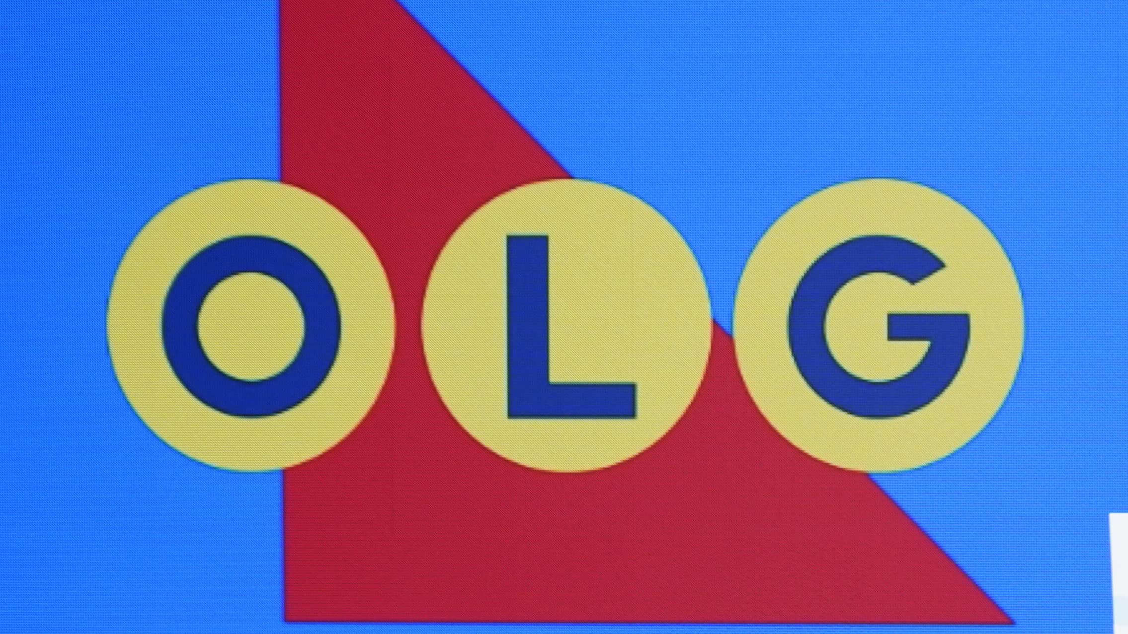 Young man finds huge winning lottery ticket under pillow in Ontario