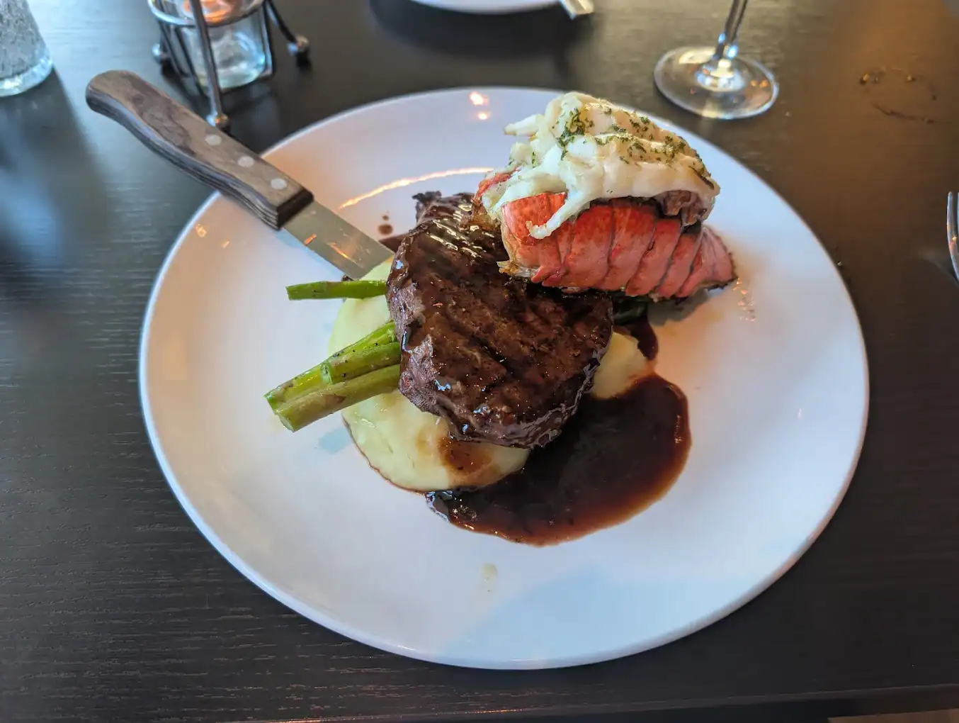 3 restaurants that closed in Mississauga, Oshawa and Hamilton in April 2026