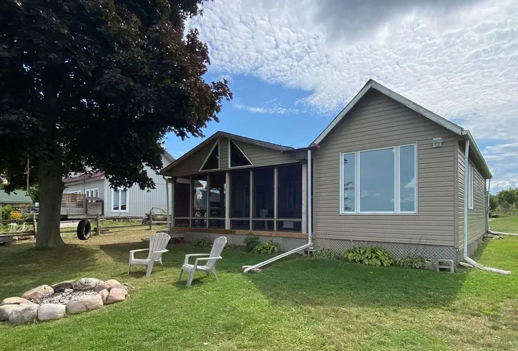 40586B Shore Road (Beaverton)