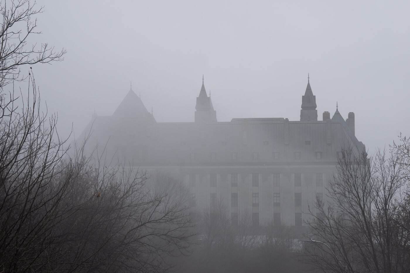 Supreme Court restores minimum sentence for obtaining sexual services from a minor